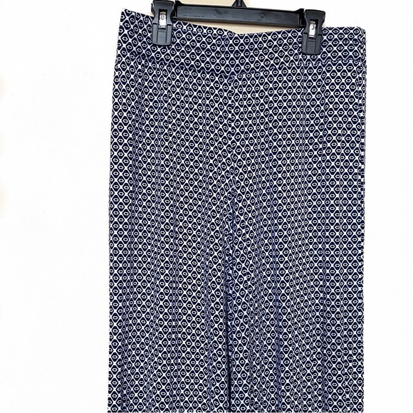 Printed Pants with Stretchy Waist - Picture 4 of 5